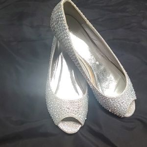 David's Bridal 7.5 US